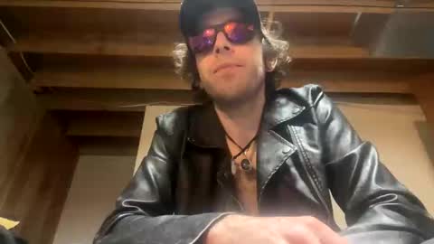 freeyourmind247 online show from December 3, 7:52 am