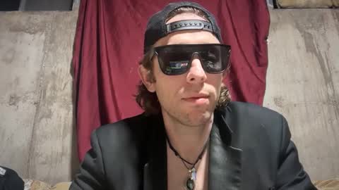 freeyourmind247 online show from March 4, 10:13 am