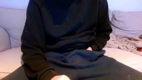 Snapshot of frenchms chatting on December 12, 5:37 pm frenchms online show from December 12, 5:37 pm