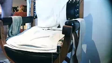 fripman online show from November 30, 5:53 am