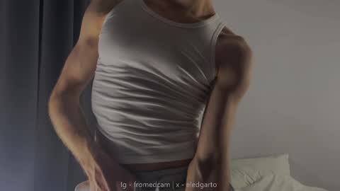 Snapshot of fromedcam chatting on September 11, 12:53 am ED online show from September 11, 12:53 am