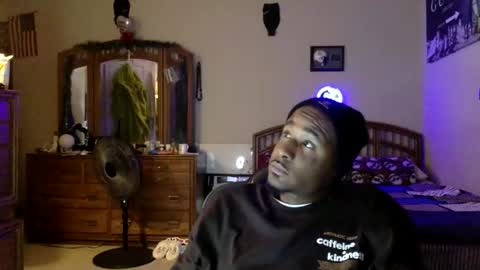 fromthabac online show from December 18, 5:47 am