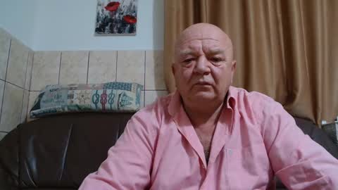 fullballs6 online show from December 3, 2:45 am