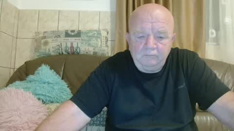 fullballs6 online show from October 24, 2:35 am