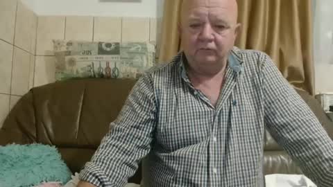 fullballs6 online show from October 3, 2:16 am