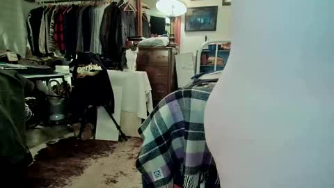 Snapshot of fullsvc chatting on January 2, 1:17 am fullsvc online show from January 2, 1:17 am