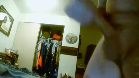 Snapshot of fultonstreet196860 chatting on December 8, 4:25 am fultonstreet196860 online show from December 8, 4:25 am