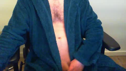 YWhiteNiceMan online show from May 4, 8:54 pm