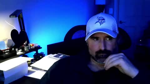 fuzz69_ online show from January 18, 12:51 pm