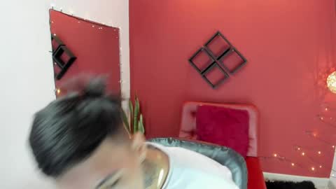 Gaara online show from December 17, 1:27 pm