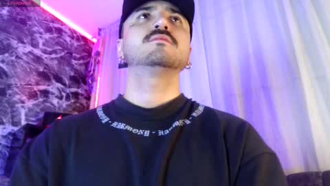 Snapshot of garbel09 chatting on October 22, 6:39 am Chris Dont forget to gift me thumb up Its very important to me and makes me happy AF online show from October 22, 6:39 am