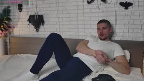 Gared online show from October 31, 6:26 am