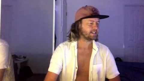 gcsurfer81 online show from March 1, 8:58 am