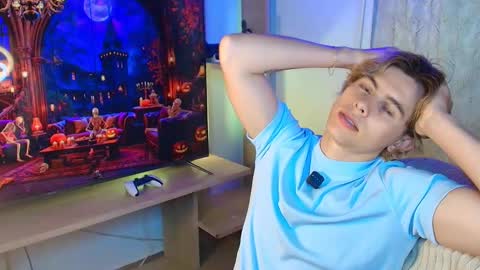 Snapshot of gemdominus chatting on October 7, 2:15 am Gem Dominus online show from October 7, 2:15 am