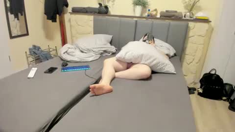 ALEX  online show from September 13, 6:42 pm