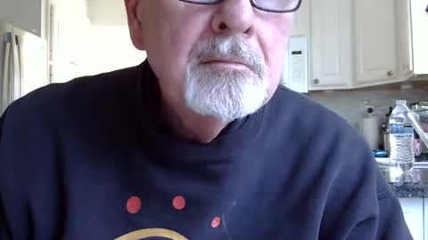 Snapshot of geneox chatting on October 28, 8:11 pm GeneOx online show from October 28, 8:11 pm