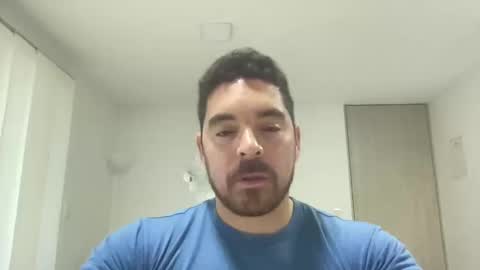 genesis_wb online show from January 29, 11:04 pm