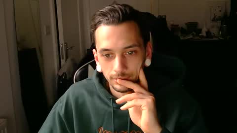 George2323 online show from January 12, 12:23 pm