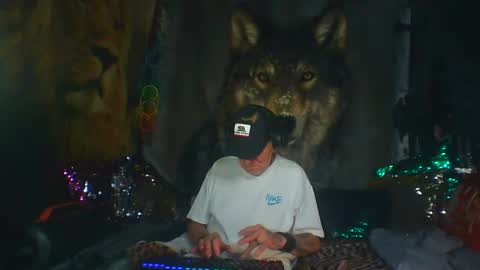 lestatbites online show from May 6, 3:07 am