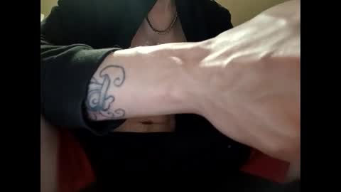 giantdick4u1991 online show from December 16, 3:51 am