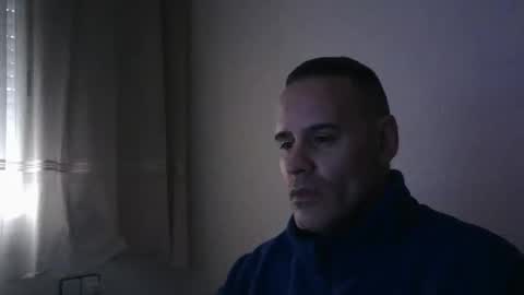 Snapshot of gioshadow chatting on February 14, 9:24 am gioshadow online show from February 14, 9:24 am