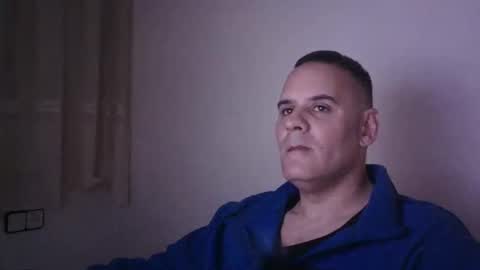 Snapshot of gioshadow chatting on December 24, 9:11 pm gioshadow online show from December 24, 9:11 pm