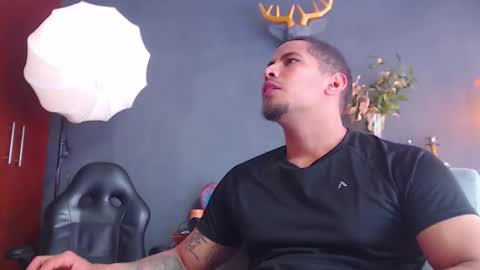 piggy boy online show from September 30, 8:23 pm