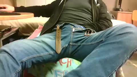 giulio__35 online show from February 14, 5:35 am
