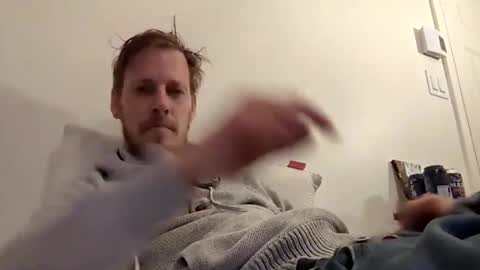 gjalbert86 online show from November 10, 12:37 am