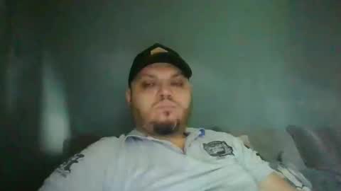 Snapshot of glusgan chatting on October 21, 7:44 am Your boy online show from October 21, 7:44 am