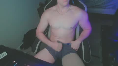 Snapshot of gnr_xxx chatting on September 15, 5:53 am G online show from September 15, 5:53 am