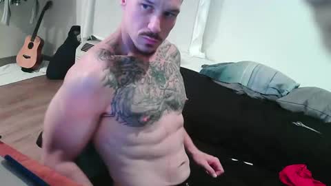 goinwild8900 online show from December 29, 8:00 am