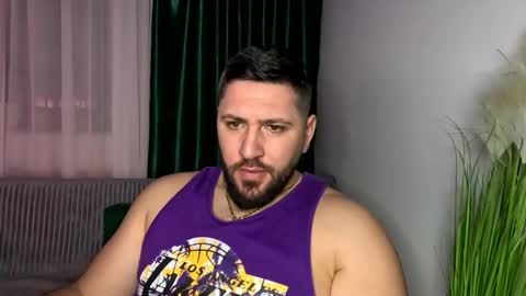 gold_alpha_boy online show from February 19, 5:20 pm