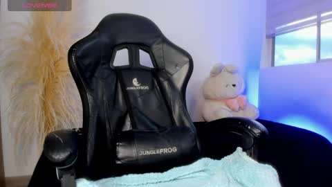 Cami online show from May 18, 10:58 pm