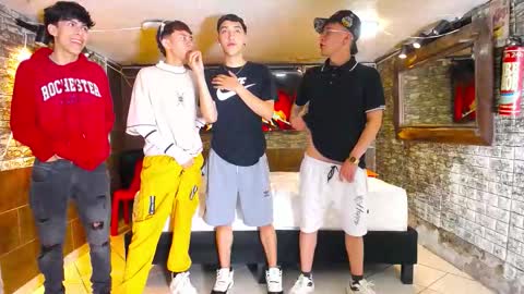 GOLDENJOI online show from September 14, 10:23 pm