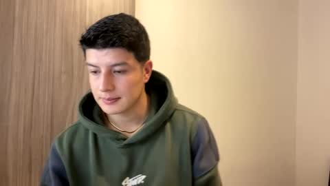 goldenknight33 online show from October 23, 4:21 pm