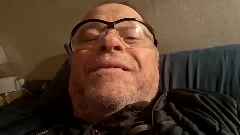 gonadalache online show from May 3, 2:36 am