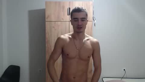 Snapshot of goodgg229975 chatting on October 20, 8:24 pm goodgg229975 online show from October 20, 8:24 pm