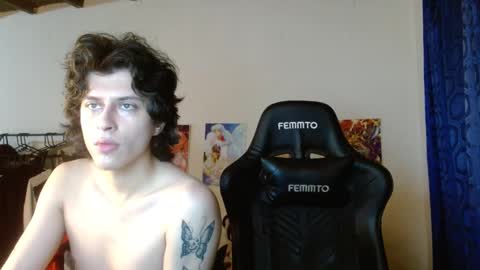 angelito tu novio online show from January 29, 6:33 am