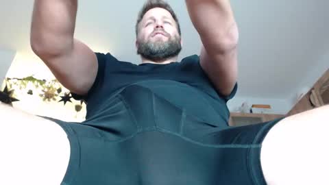 Mister Blue online show from December 19, 8:28 pm