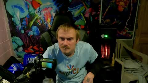 Greenlungs8195 online show from December 29, 6:35 am