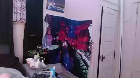 Snapshot of gregnice313 chatting on October 15, 5:26 am NICE and sometimes Savvy online show from October 15, 5:26 am