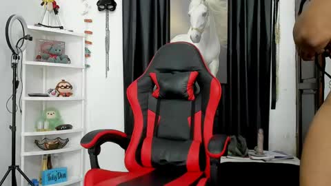 Gregori online show from April 19, 3:11 pm