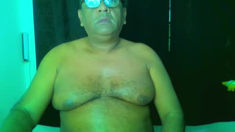 BEARGRYZZLY  online show from November 17, 6:55 pm