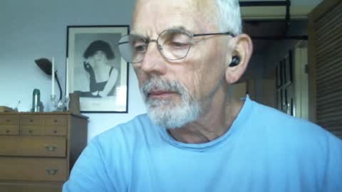 Roy online show from December 21, 2:26 pm