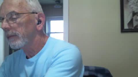 Roy online show from December 3, 2:16 pm