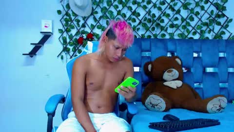 Hakim online show from January 12, 1:58 pm