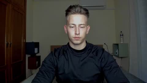 Oliver online show from February 28, 6:09 pm