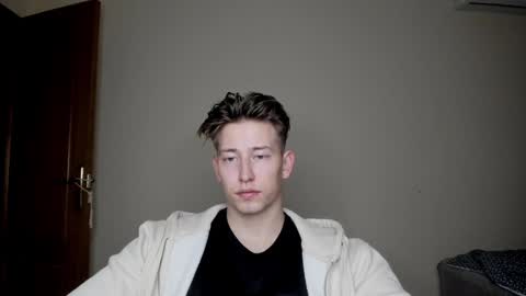 Oliver online show from January 14, 8:26 pm