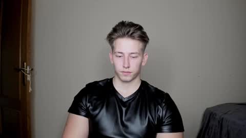 Oliver online show from December 23, 6:58 pm